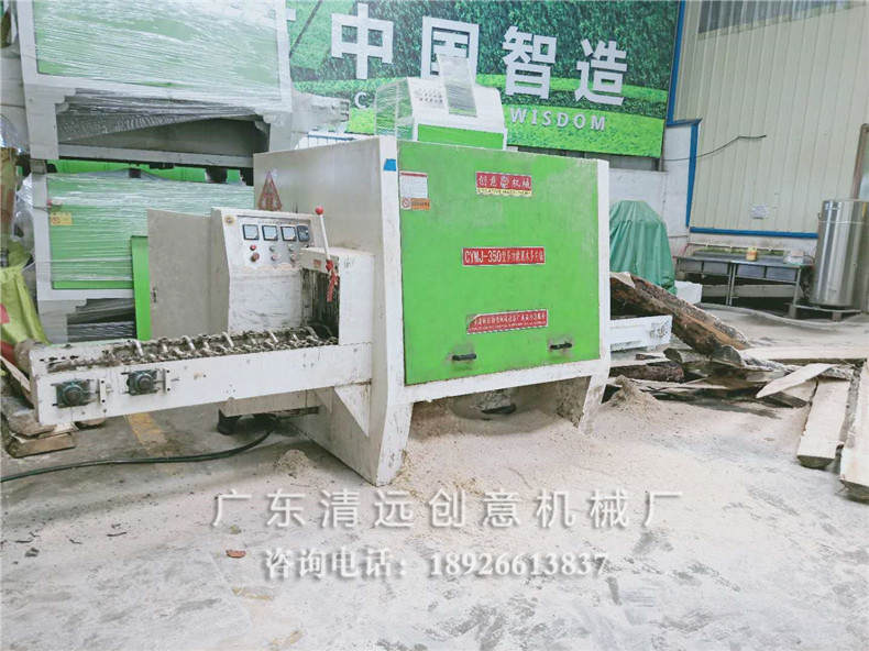 350型圓木多片鋸，采用超薄鋸片，出材率高達(dá)80%