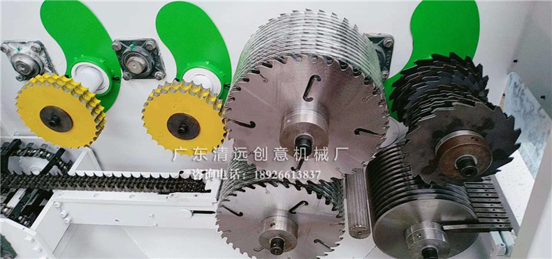 圓木多片鋸機(jī)型內(nèi)倉細(xì)節(jié)，有升降雙壓輪使木料更穩(wěn)定；超薄鋸片出材率更高