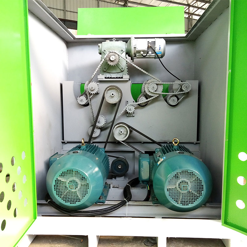 圓木多片鋸設(shè)備鋸出的板材出現(xiàn)上下都不平整的現(xiàn)象，確認(rèn)圓木多片鋸合金鋸片及送料均無問題的情況后，檢查上下合金鋸片是否在同一平面，如不在一平面則對(duì)上主軸位置進(jìn)行調(diào)整。